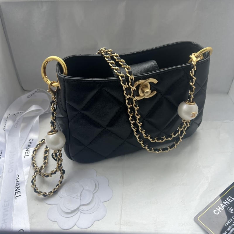 Ch**el hobo bags